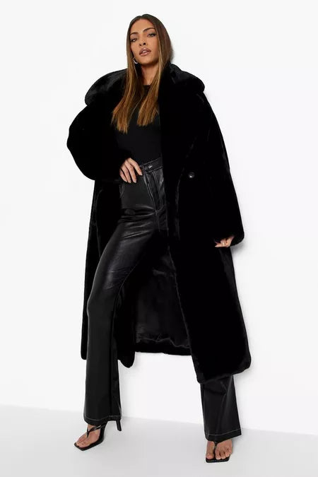 Manteau long en fausse fourrure premium